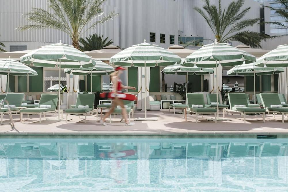 Park Mgm Las Vegas By Suiteness Exterior photo